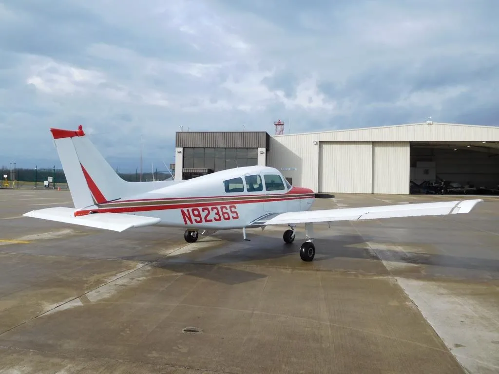 Exterior view of a 1975 Beech Sundowner - N9236S Aircraft.
