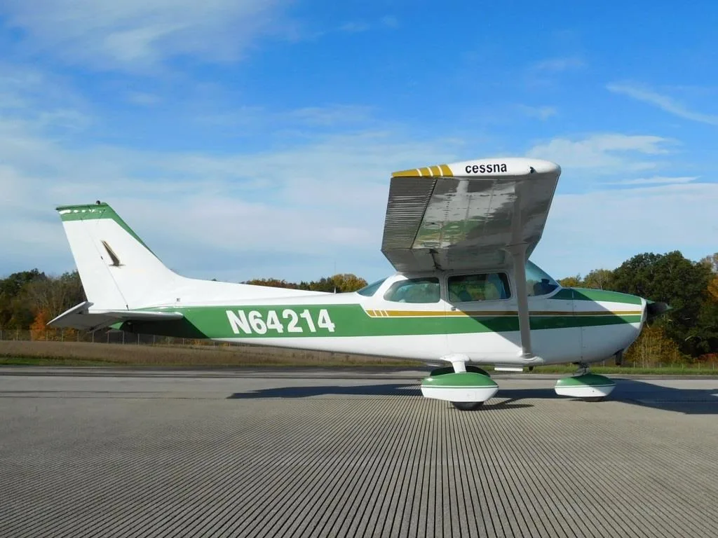 Marketing image of a 1975 Cessna 172M - N64214 Aircraft.
