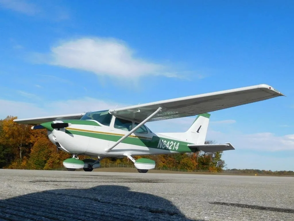 Exterior view of a 1975 Cessna 172M - N64214 Aircraft.