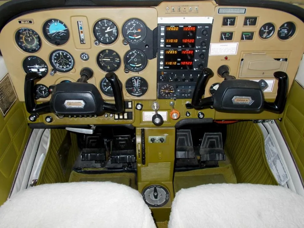 Cockpit and instrument panel of a 1975 Cessna 172M - N64214 Aircraft.