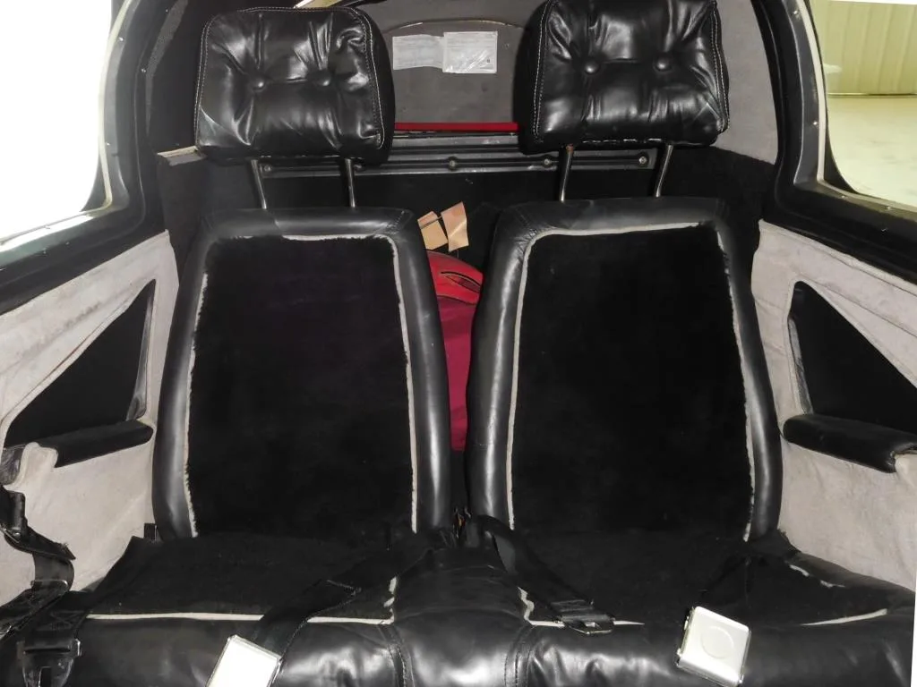 Cabin interior of a 1975 Mooney M20C - N147EB Aircraft.