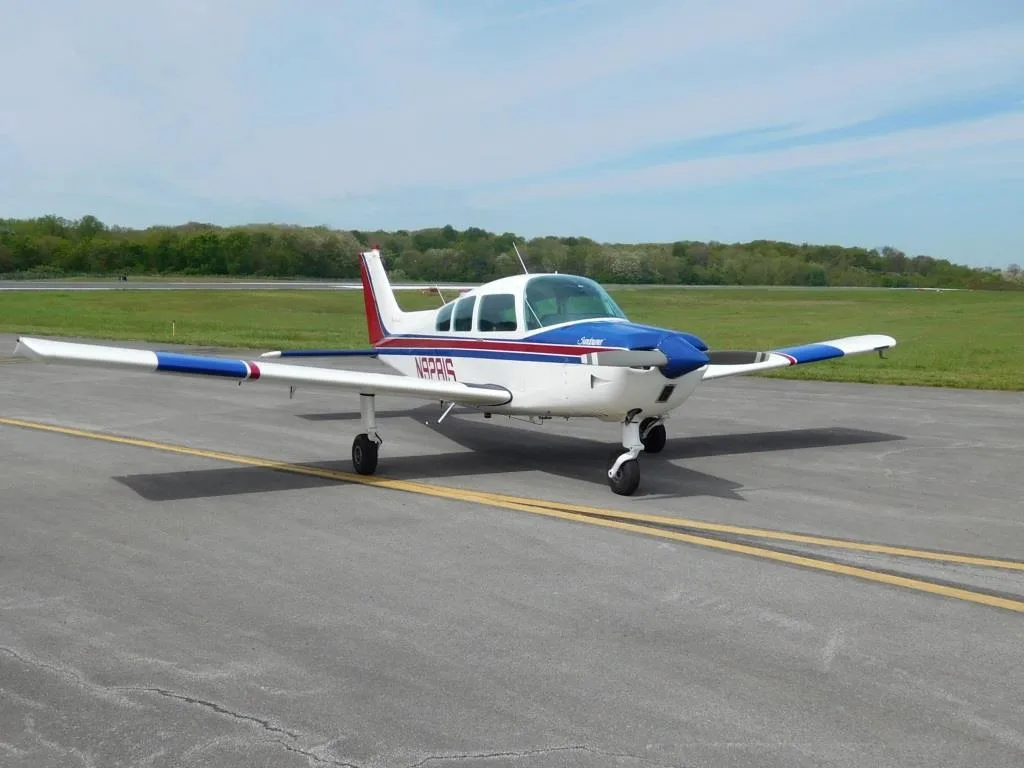 Exterior view of a 1976 Beechcraft Sundowner -N9281S Aircraft.