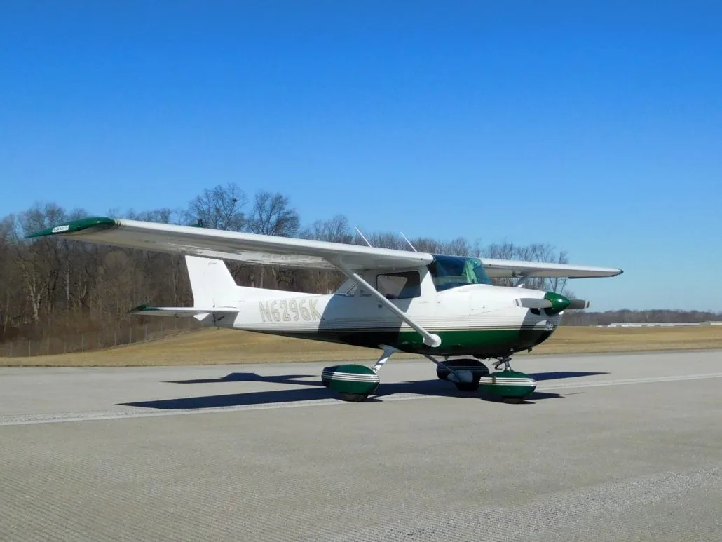 Exterior view of a 1976 Cessna 150M - N6296K Aircraft.