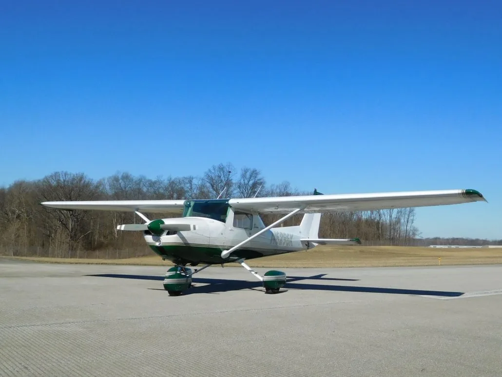 Exterior view of a 1976 Cessna 150M - N6296K Aircraft.
