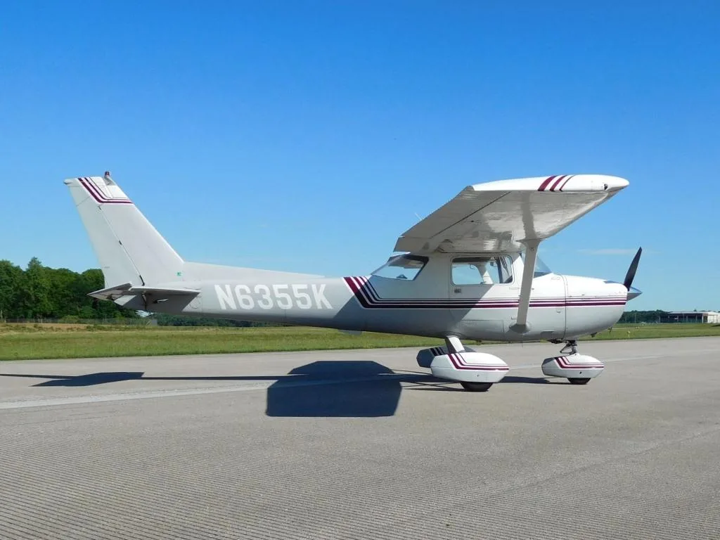 Exterior view of a 1976 Cessna 150M - N6355K Aircraft.