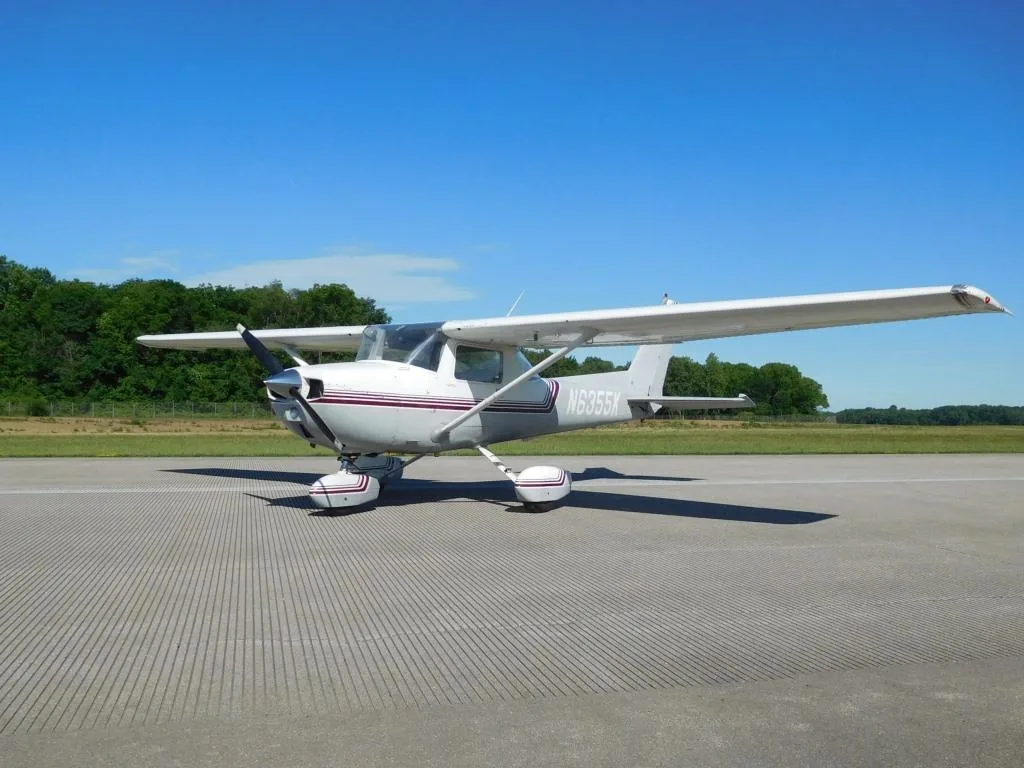 Exterior view of a 1976 Cessna 150M - N6355K Aircraft.