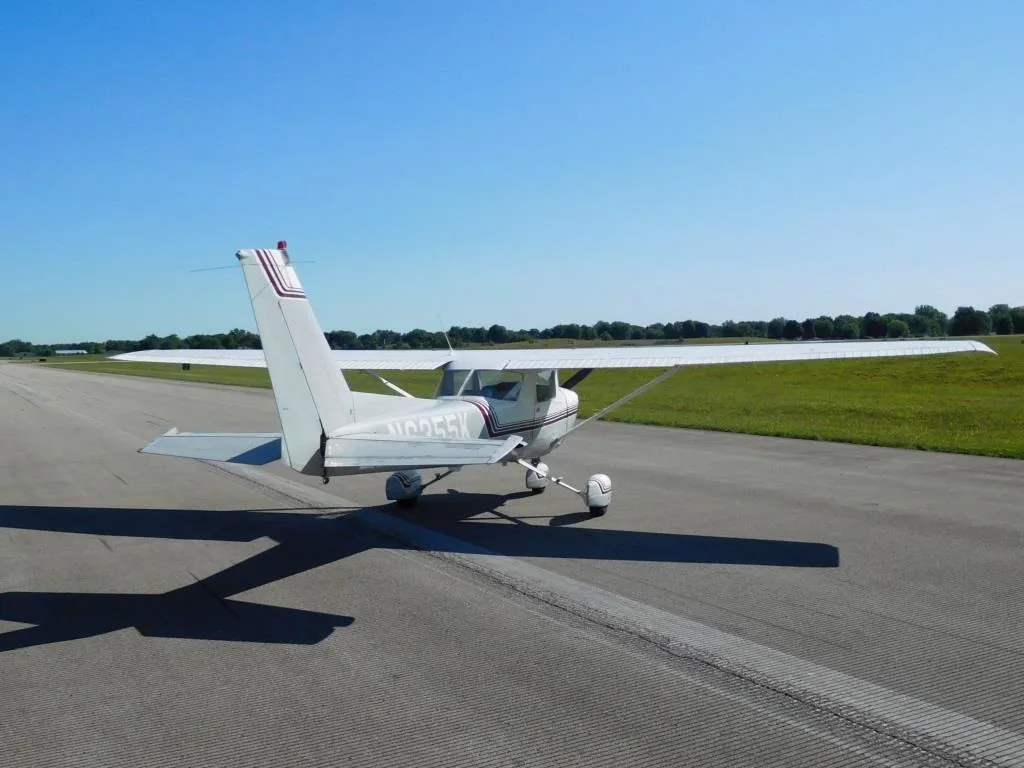 Exterior view of a 1976 Cessna 150M - N6355K Aircraft.