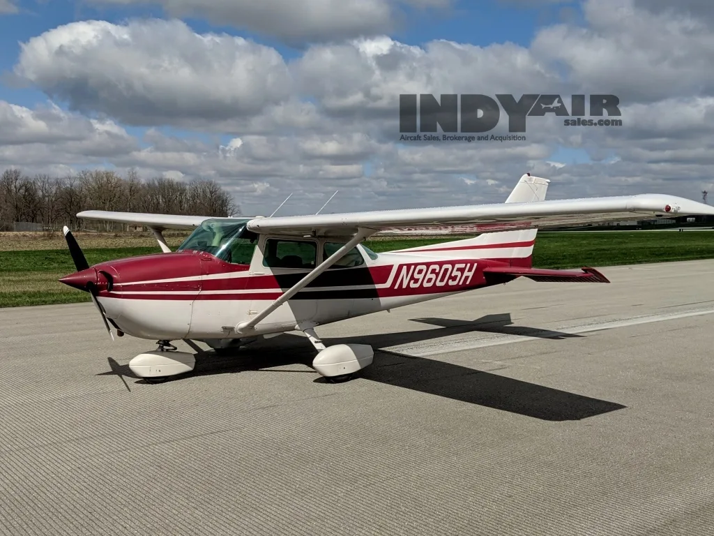 Exterior view of a 1976 Cessna 172M- N9605H Aircraft.