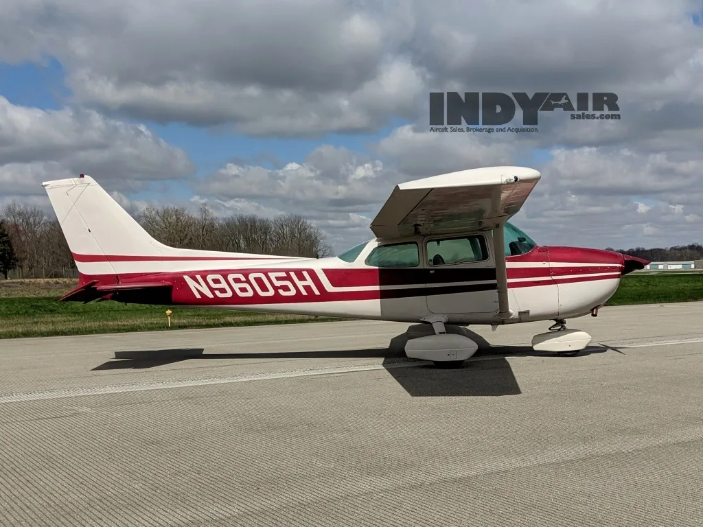 Exterior view of a 1976 Cessna 172M- N9605H Aircraft.