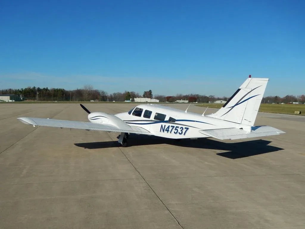 Exterior view of a 1977 Piper Seneca II- N47537 Aircraft.