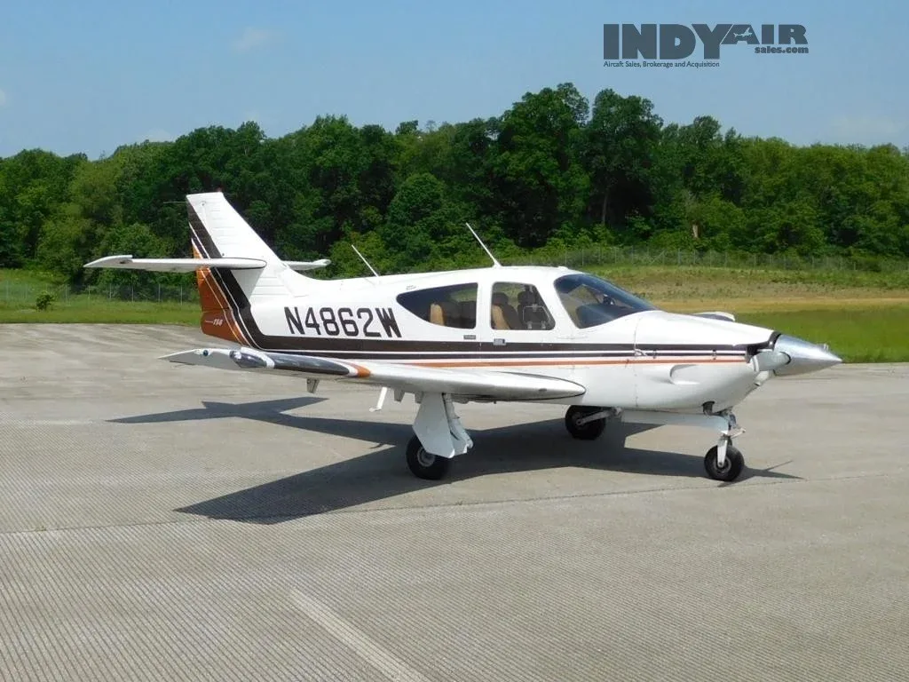 Exterior view of a 1977 Rockwell 114 - N4862W Aircraft.