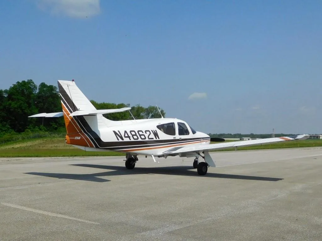 Exterior view of a 1977 Rockwell 114 - N4862W Aircraft.