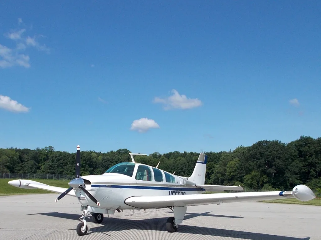 Exterior view of a 1978 Beech Bonanza F33A - N555DB Aircraft.