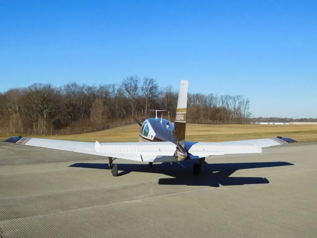 Exterior view of a 1978 Beech F33A - N2024A Aircraft.
