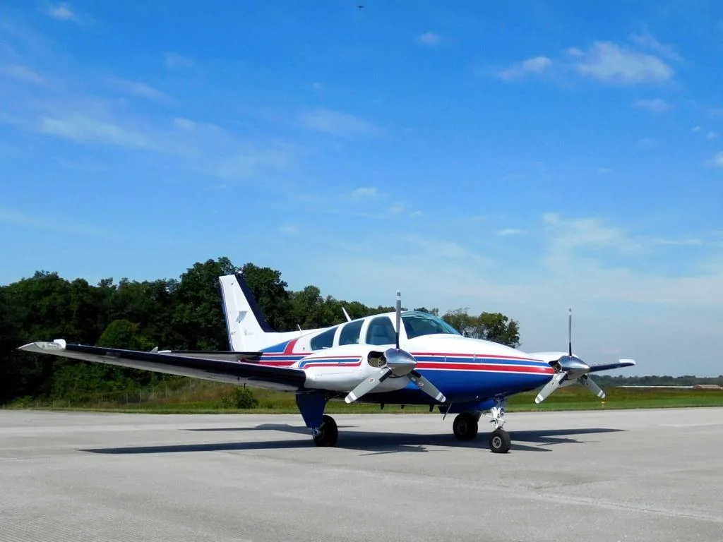 Exterior view of a 1978 Beechcraft B55 Baron - N76CB Aircraft.