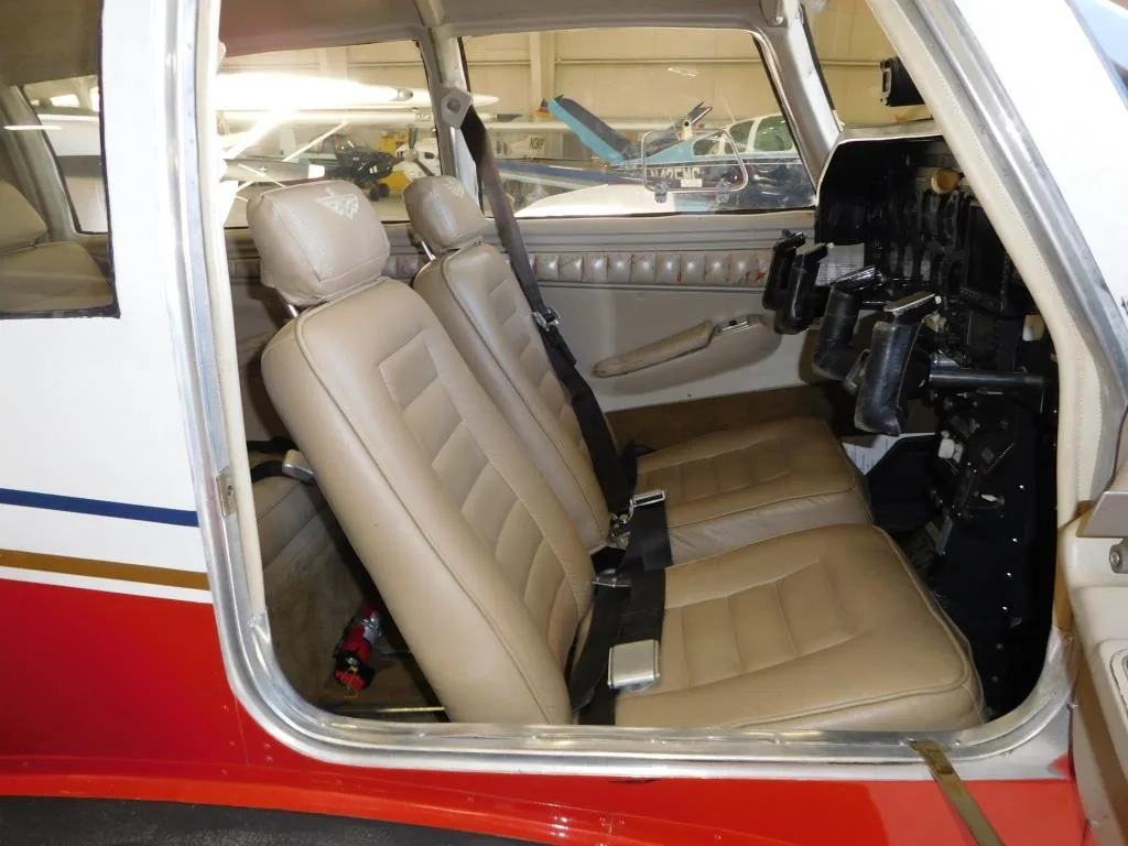Cabin interior of a 1978 Mooney M20J - N4269H Aircraft.
