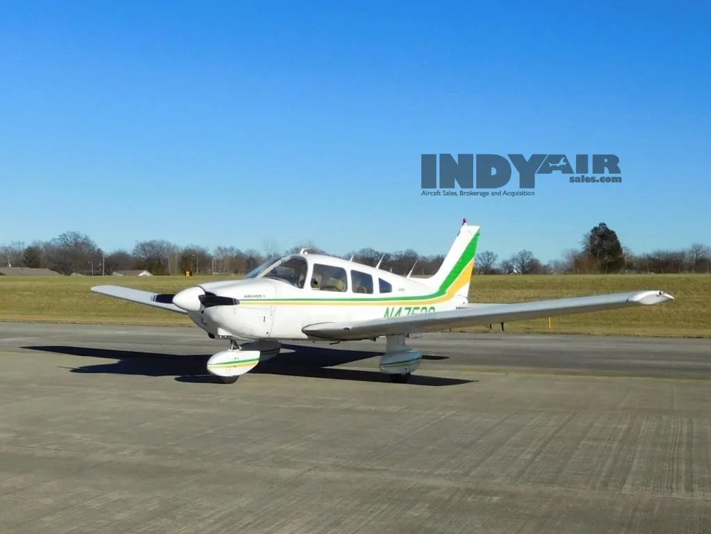 Exterior view of a 1978 Piper Archer - N47580 Aircraft.