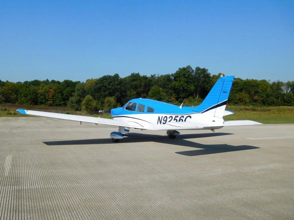 Exterior view of a 1978 Piper Archer - N9256C Aircraft.