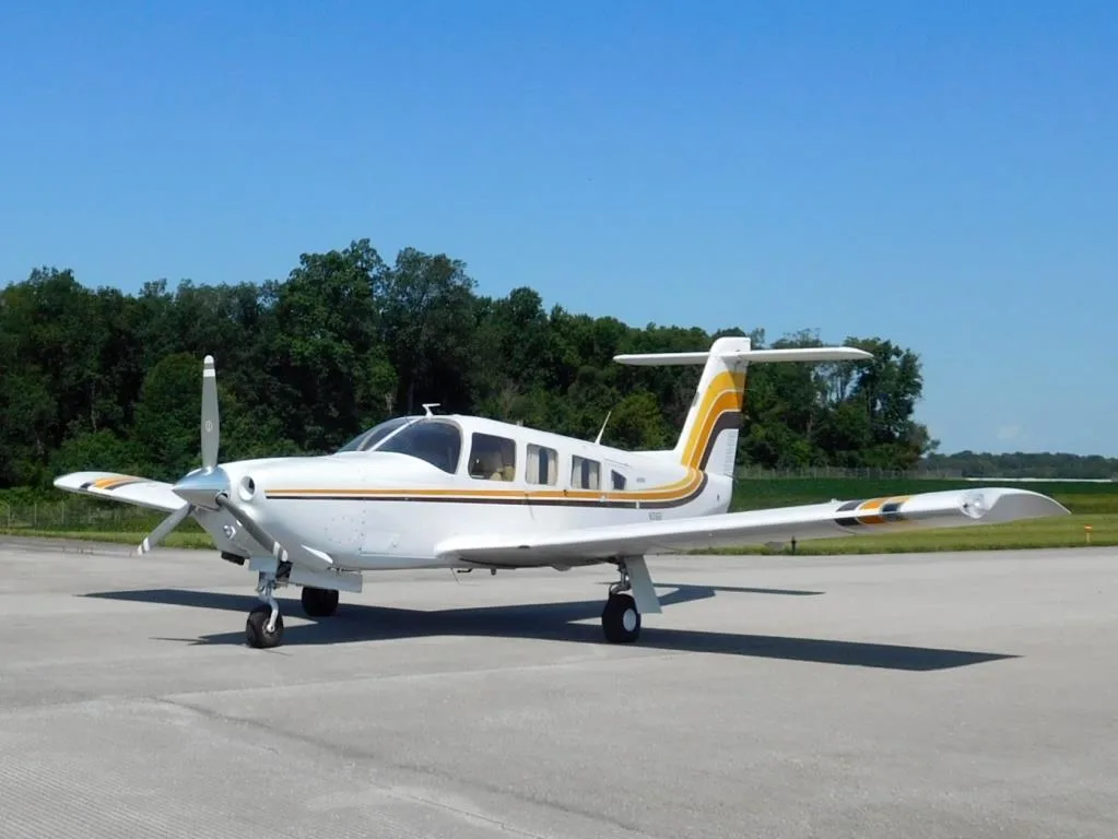Exterior view of a 1978 Piper Lance II- N31661 Aircraft.