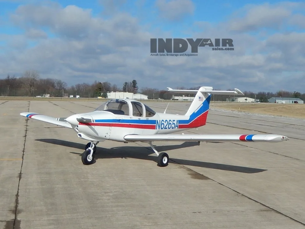 Exterior view of a 1978 Piper PA38-112- N6265A Aircraft.