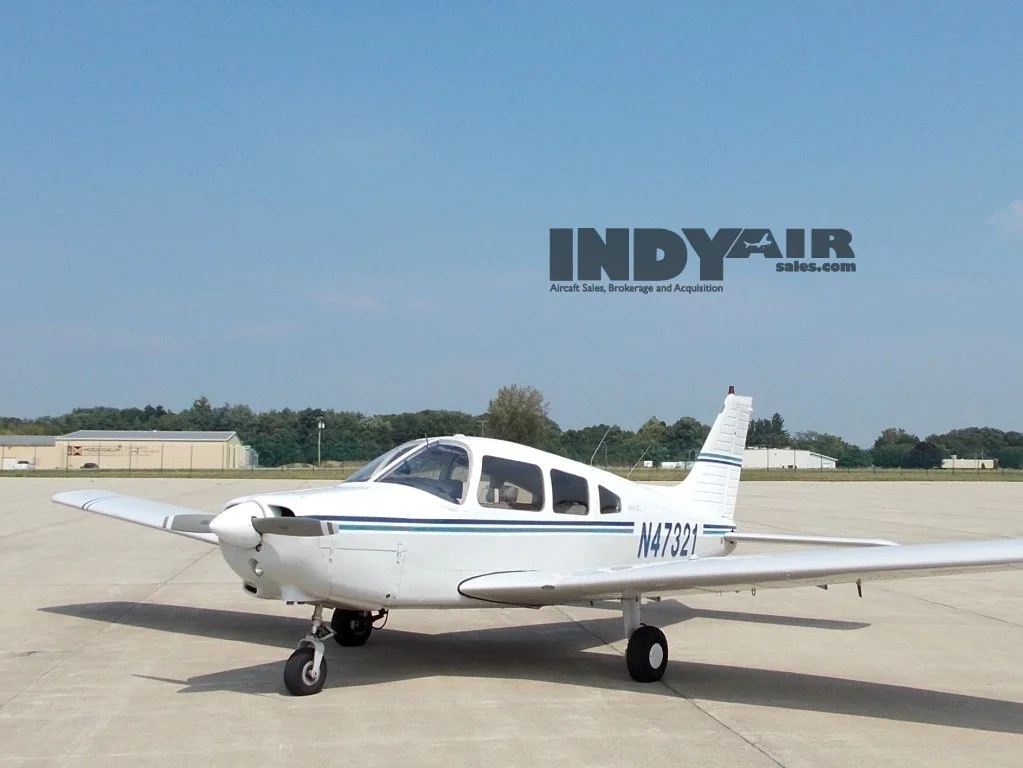 Exterior view of a 1978 Piper Warrior II - N47321 Aircraft.