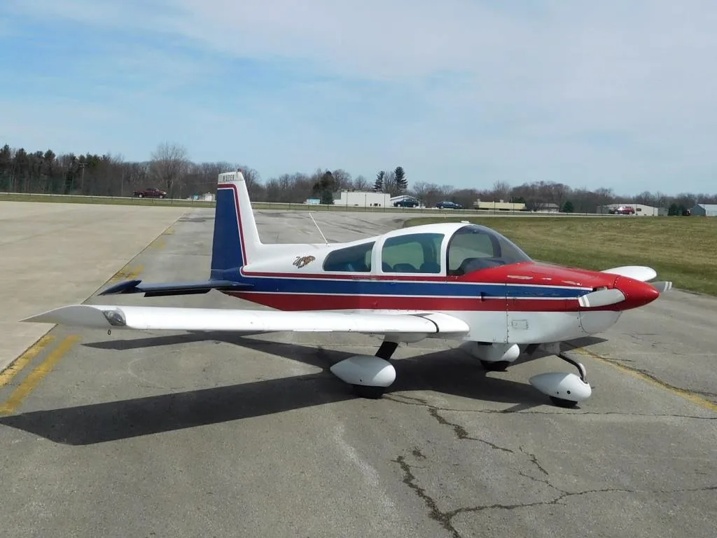 Exterior view of a 1979 Grumman AA5B Tiger - N57ER Aircraft.