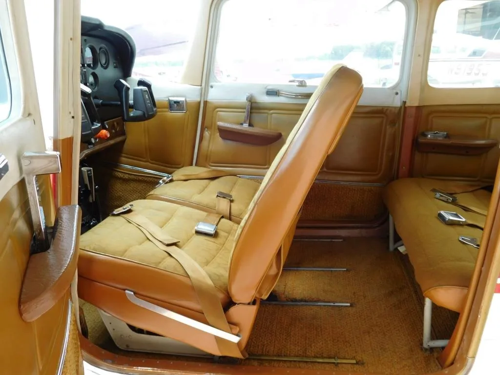Cabin interior of a 1980 Cessna 172XP - N758QU Aircraft.