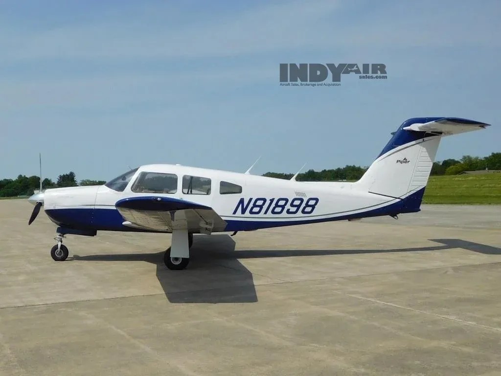 Exterior view of a 1980 Piper Arrow IV - N81898 Aircraft.
