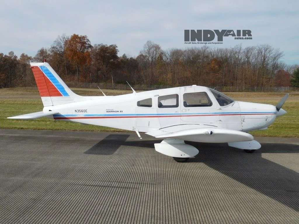Exterior view of a 1980 Piper Warrior - N3560E Aircraft.