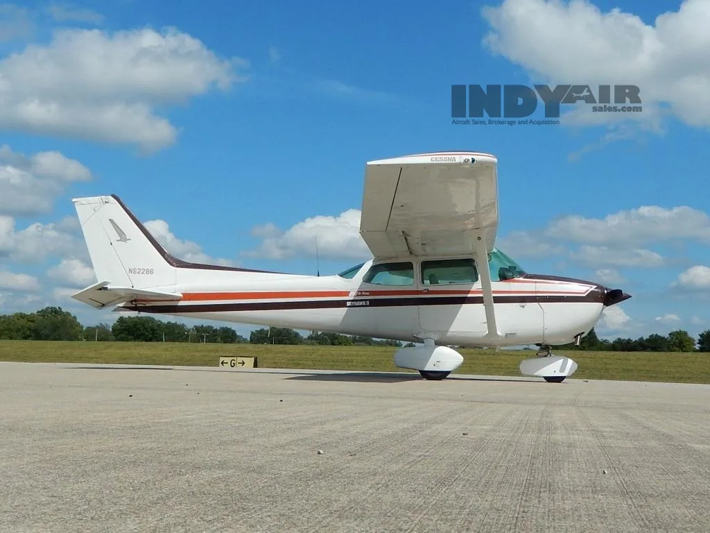 Exterior view of a 1981 Cessna 172P- N52286 Aircraft.