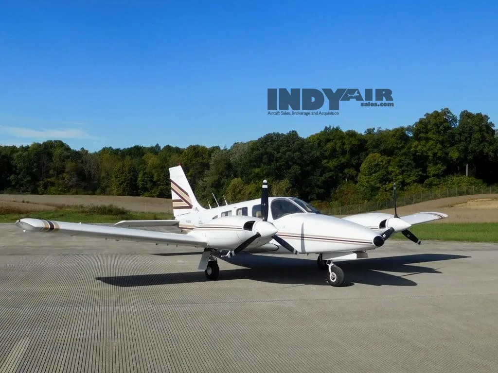 Exterior view of a 1981 Piper Seneca II - N455US Aircraft.