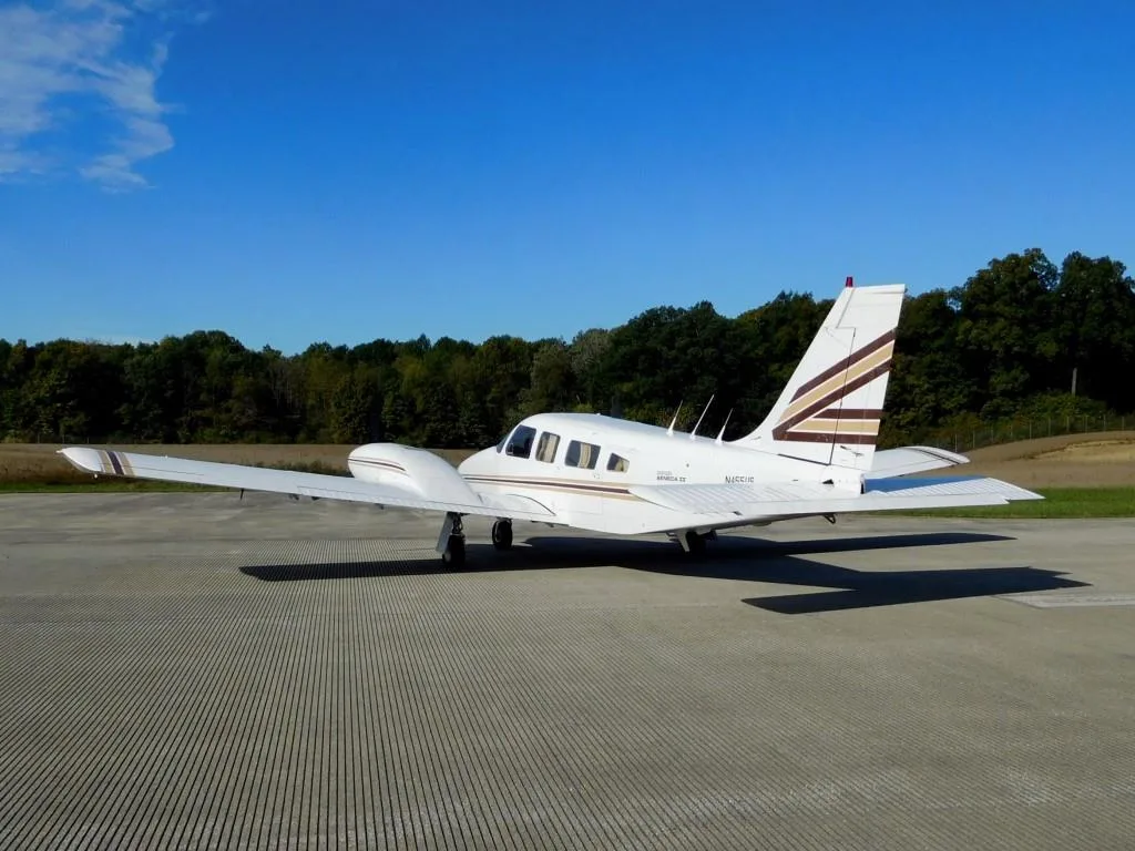 Exterior view of a 1981 Piper Seneca II - N455US Aircraft.