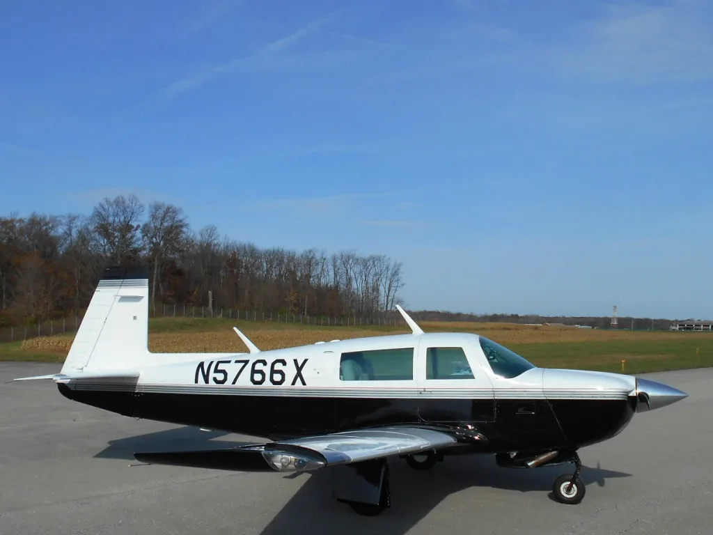 Exterior view of a 1984 Mooney m20j n5766x.
