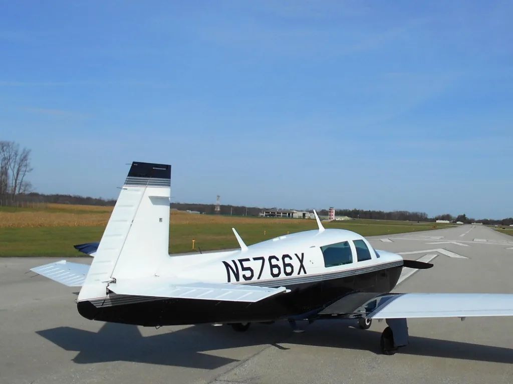 Exterior view of a 1984 Mooney m20j n5766x.