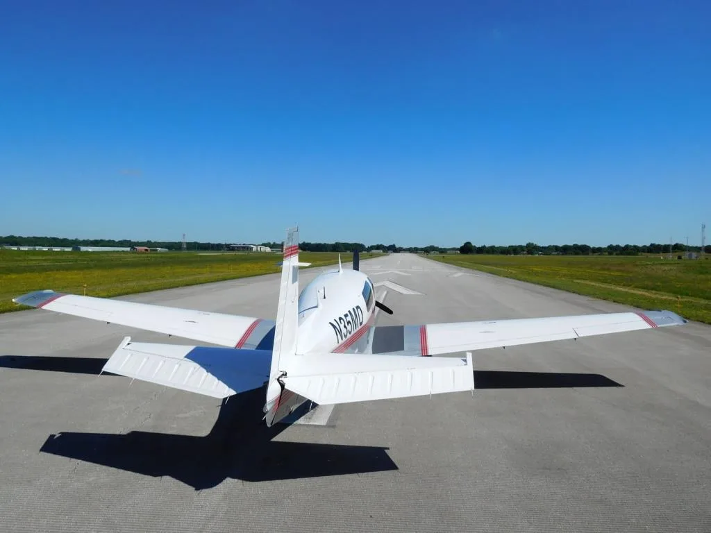 Exterior view of a 1995 Mooney Ovation- N35MD Aircraft.