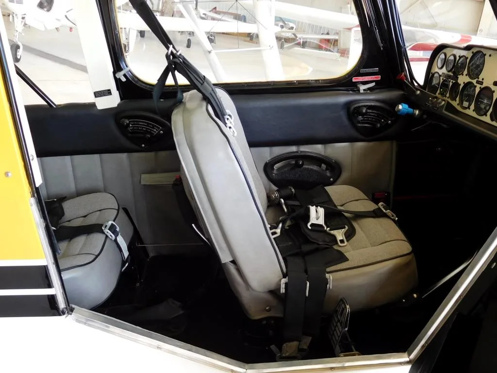 Cabin interior of a 1997 Super Decathlon - N217PF Aircraft.