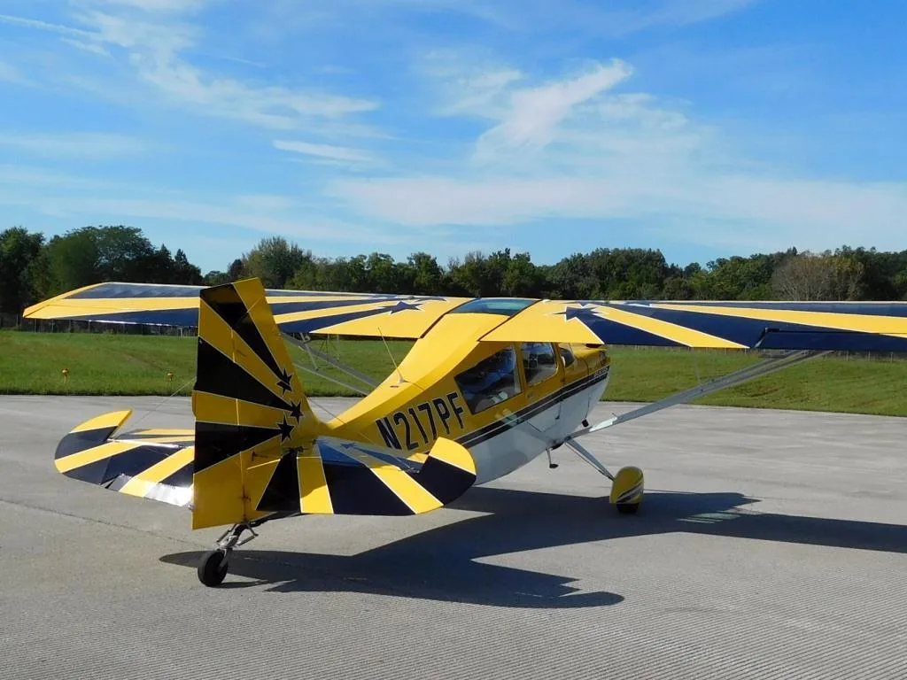 Exterior view of a 1997 Super Decathlon - N217PF Aircraft.
