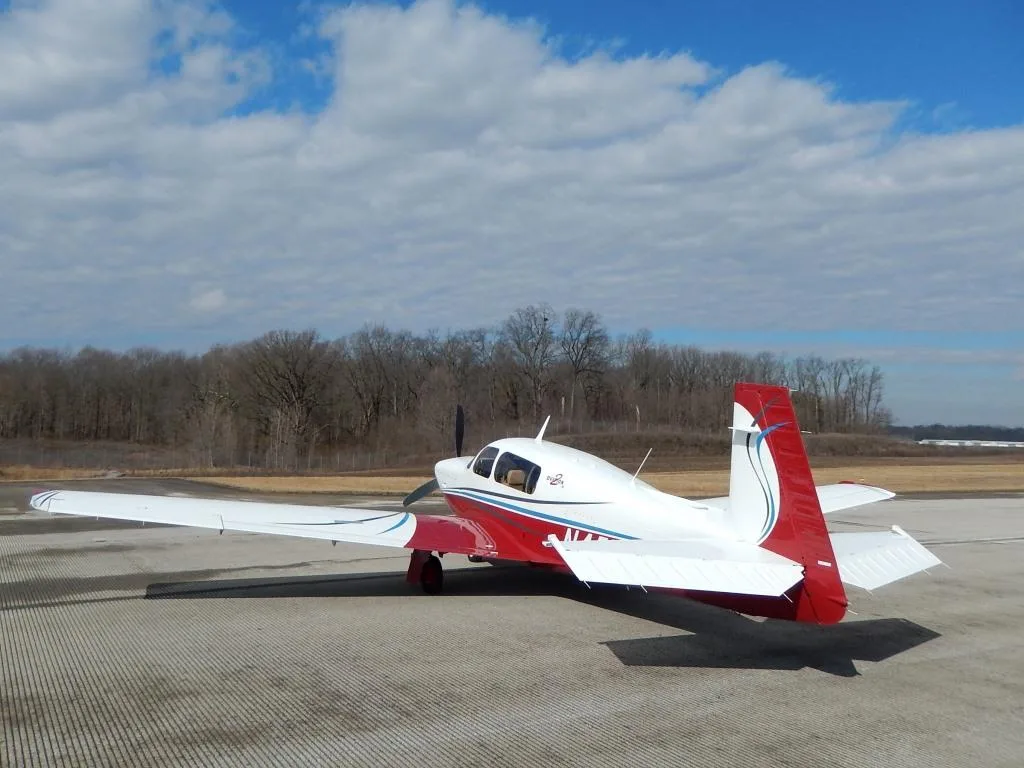 Exterior view of a 2004 Mooney Ovation- N457DK Aircraft.