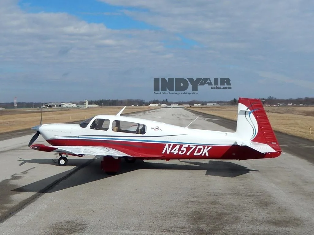 Exterior view of a 2004 Mooney Ovation- N457DK Aircraft.