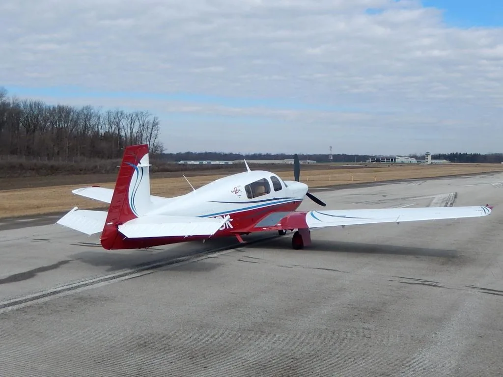 Exterior view of a 2004 Mooney Ovation- N457DK Aircraft.