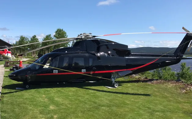 Exterior view of a 2005 Sikorsky S-76C+.