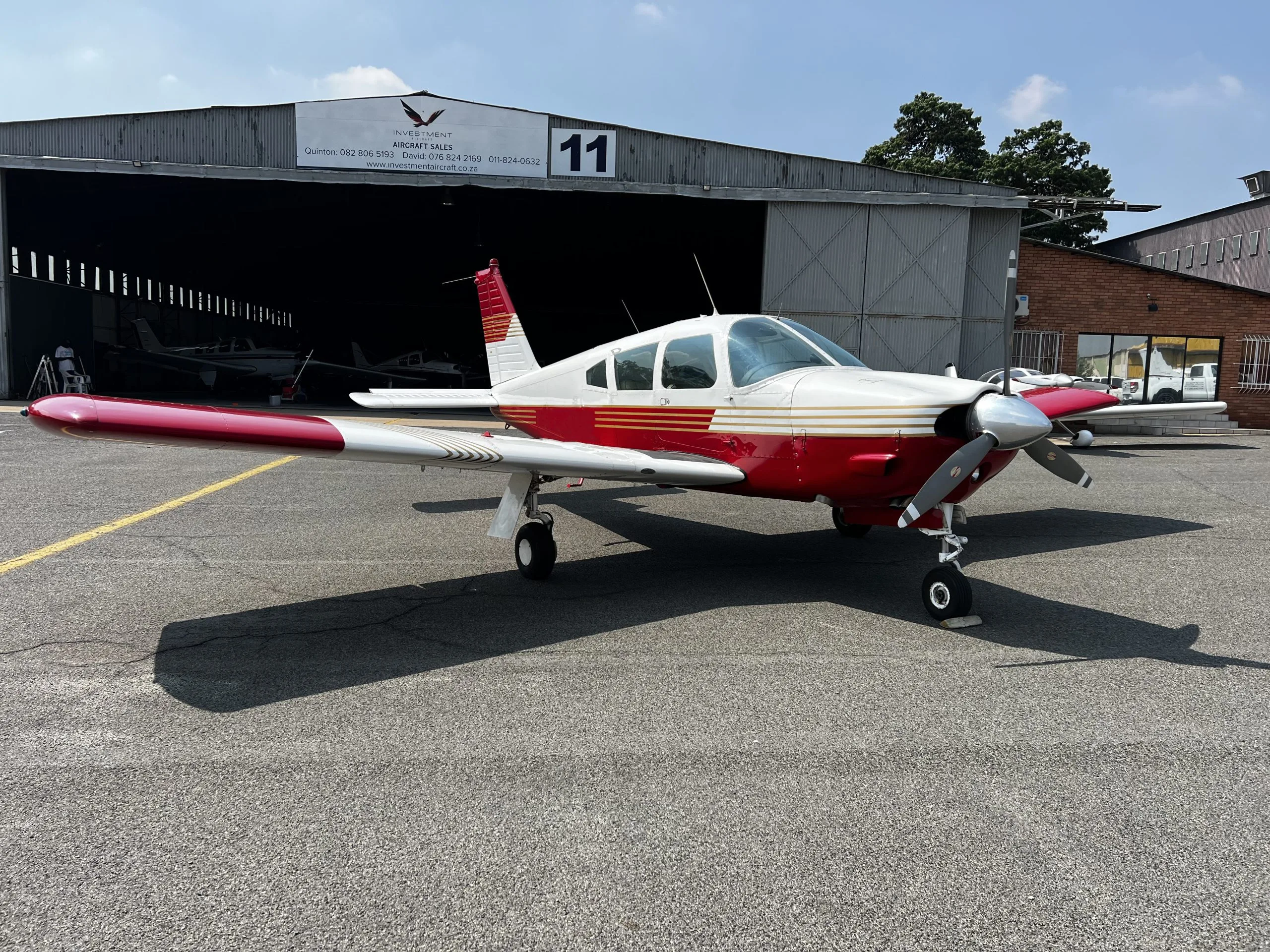 Cockpit and instrument panel of a 1969 Hartzell PA28R-200 Arrow.