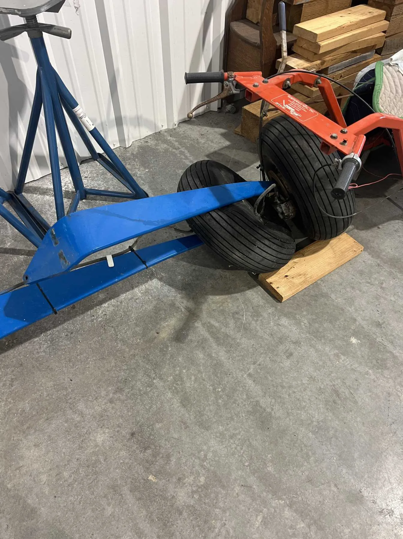 1975 Cessna A185F