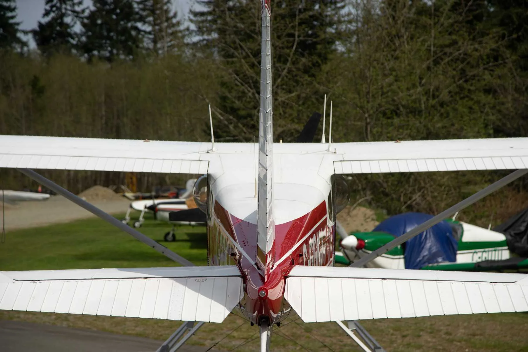 1979 Cessna A185F on Aerocets Amphibs
