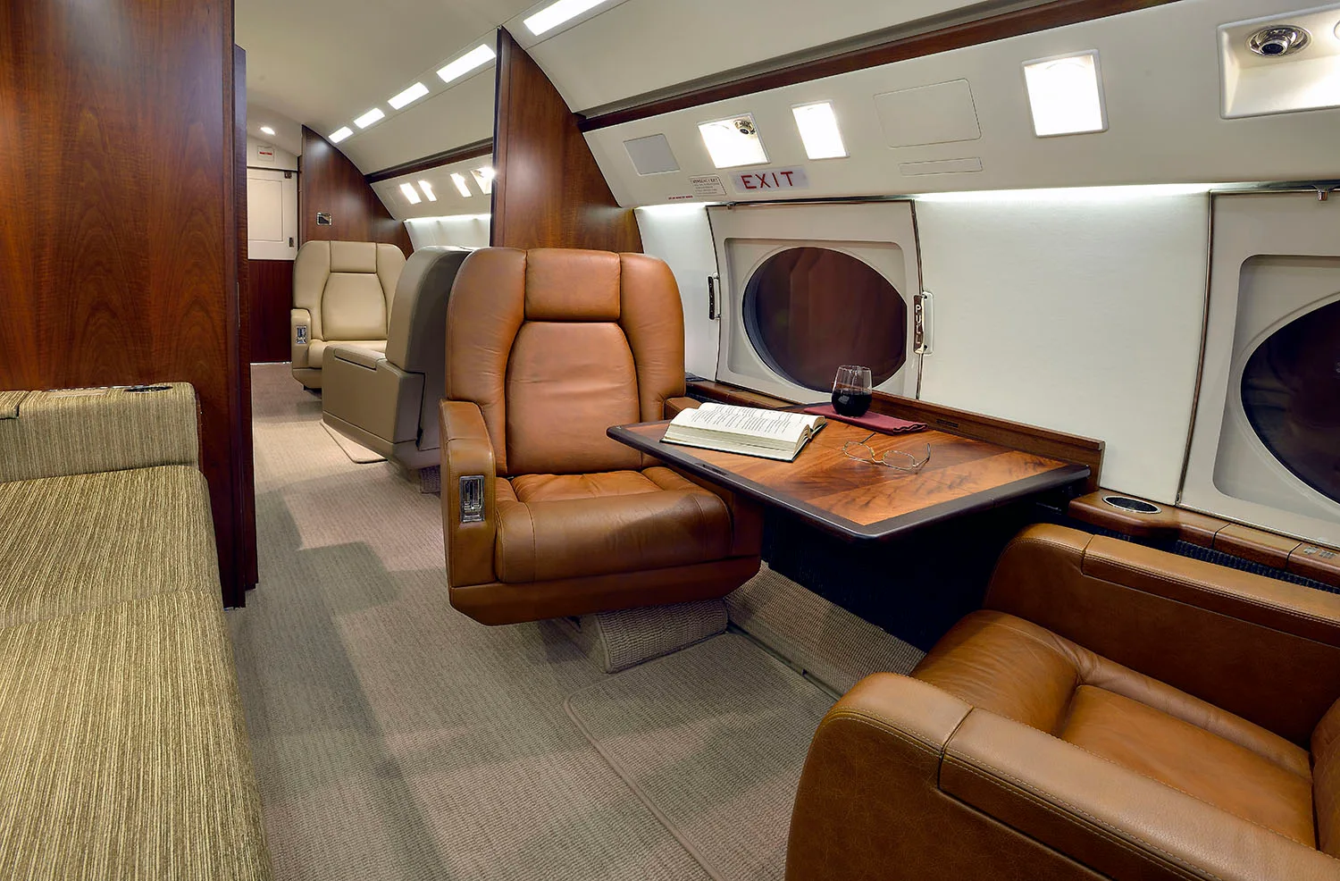 Cabin interior of a 1996 Gulfstream GIV-SP.