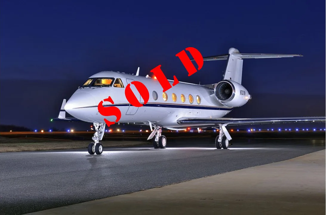 Exterior view of a 1996 Gulfstream GIV-SP, N294G.