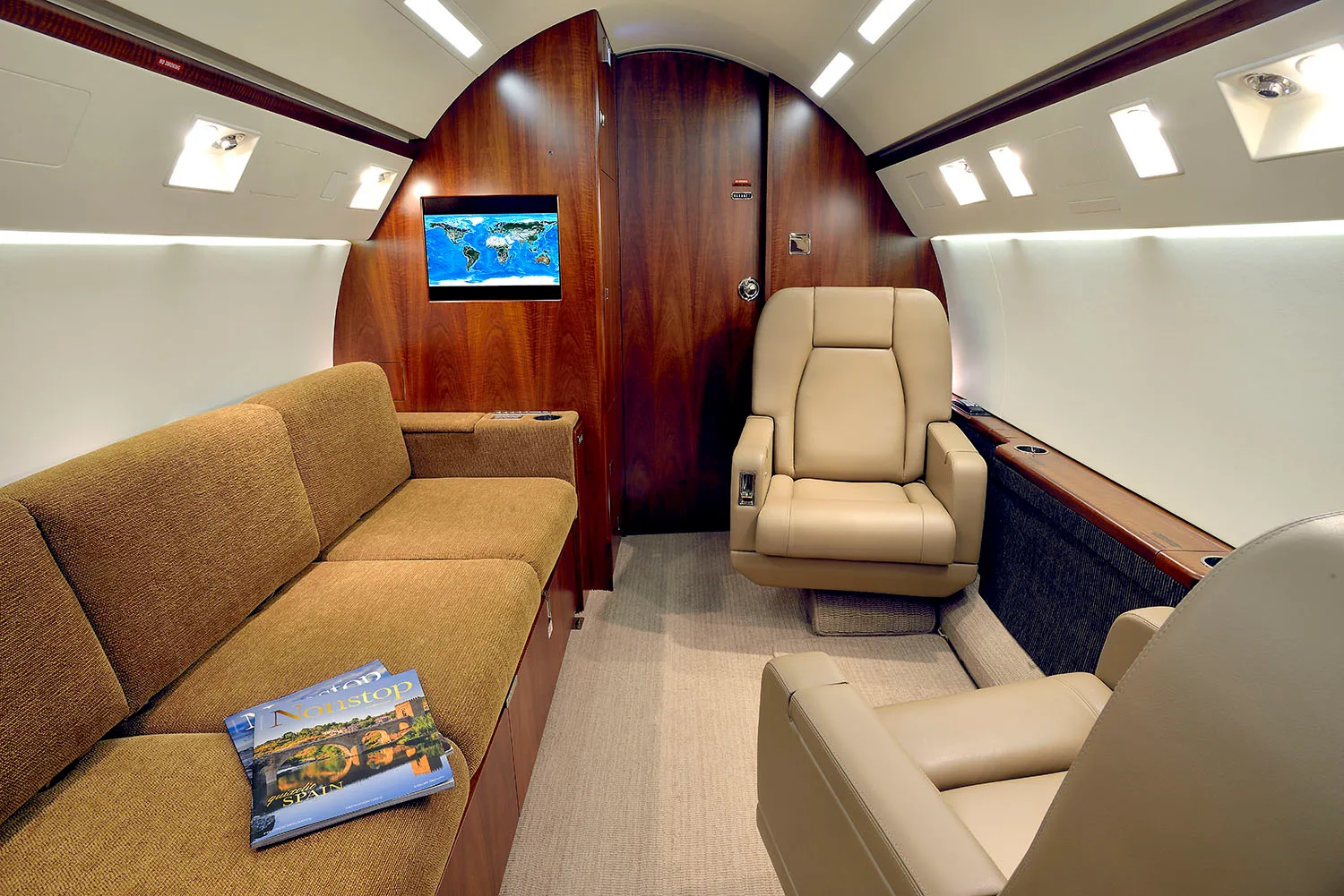 Cabin interior of a 1996 Gulfstream GIV-SP.