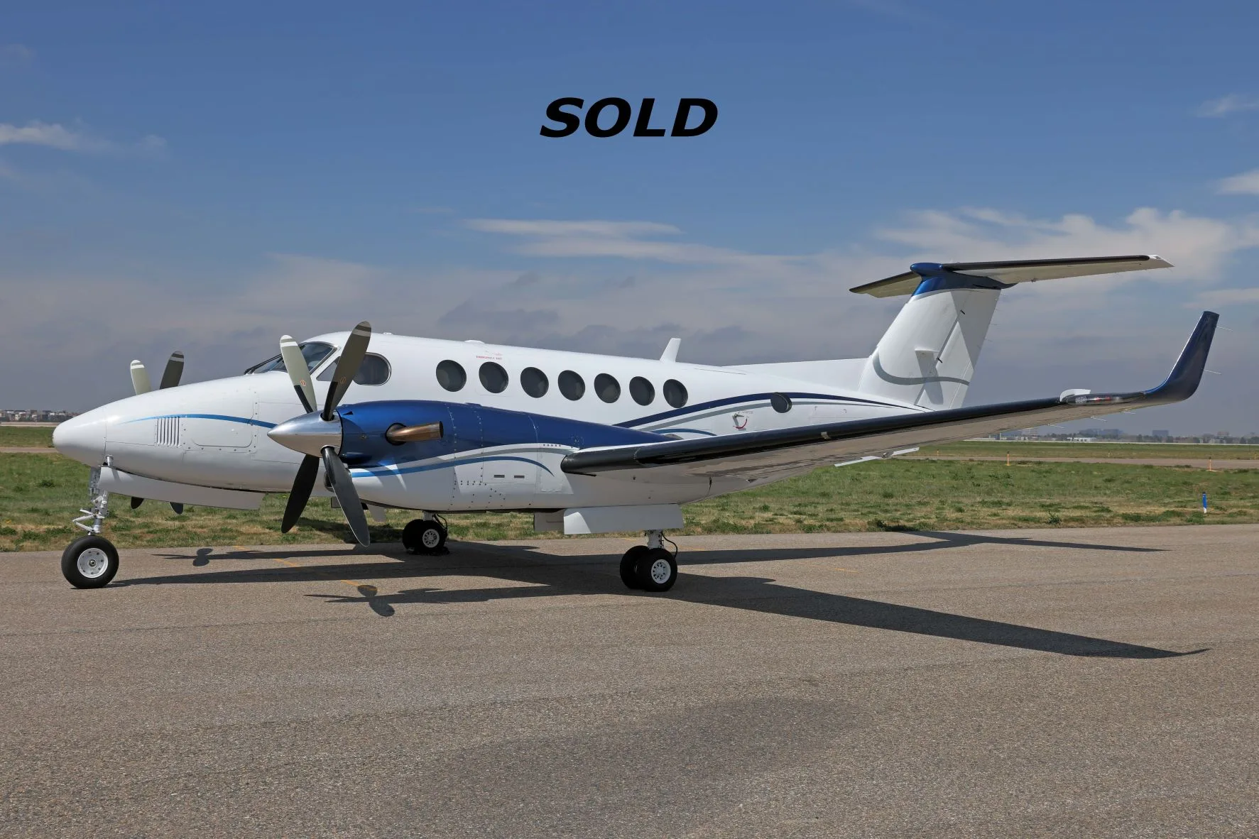 Exterior view of a 2007 Beechcraft King Air 350, N366WD.