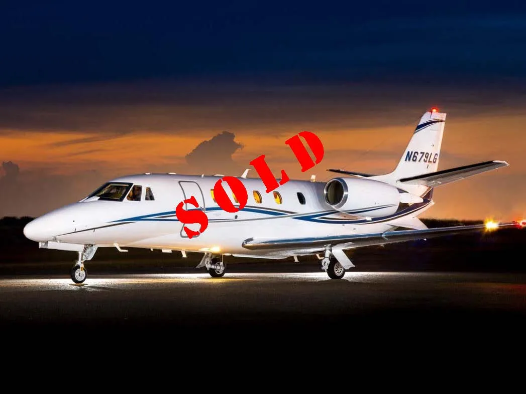 Exterior view of a 2009 Bombardier Challenger 300, N999ND.