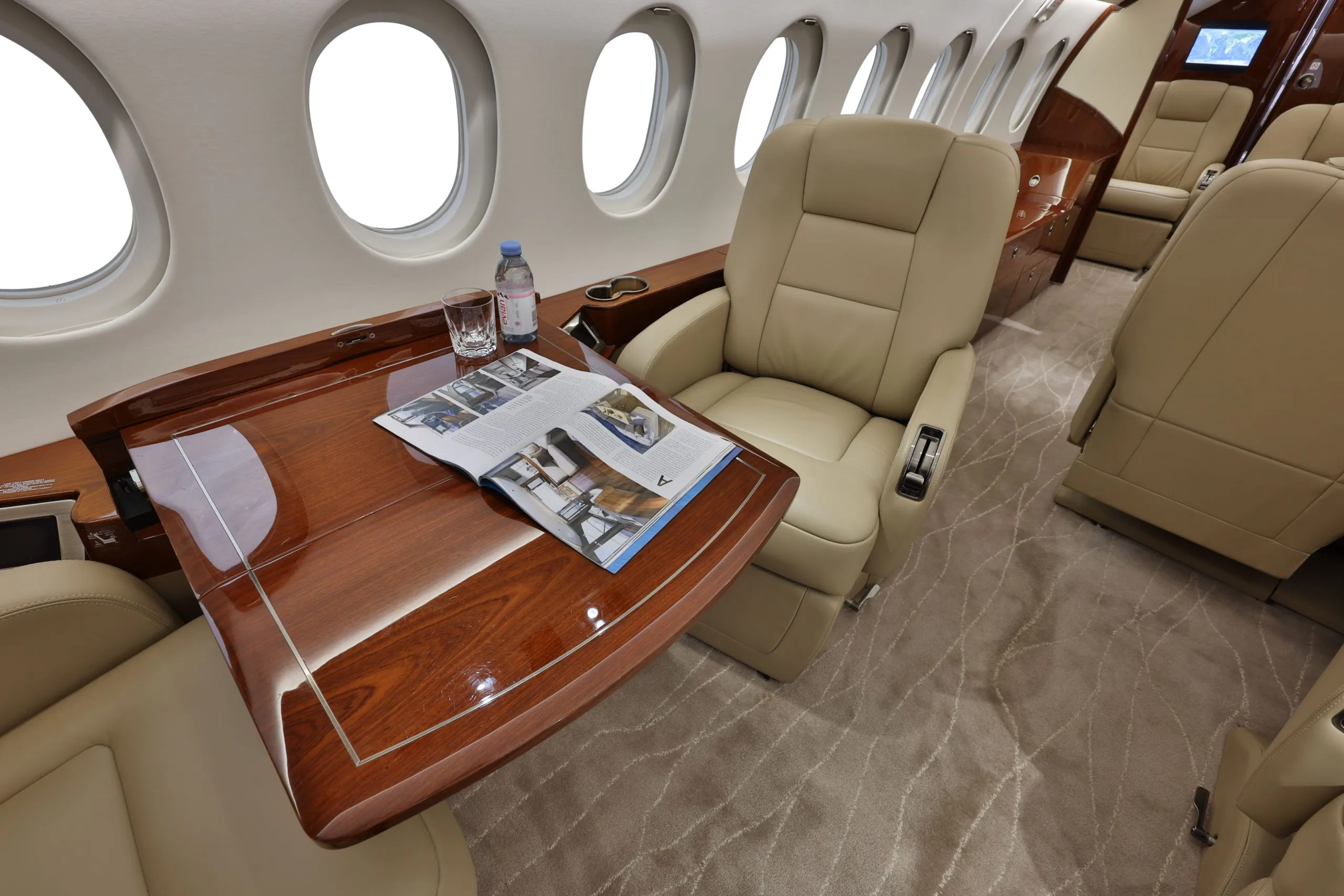 Cabin interior of a Dassault FALCON 900EX EASy.
